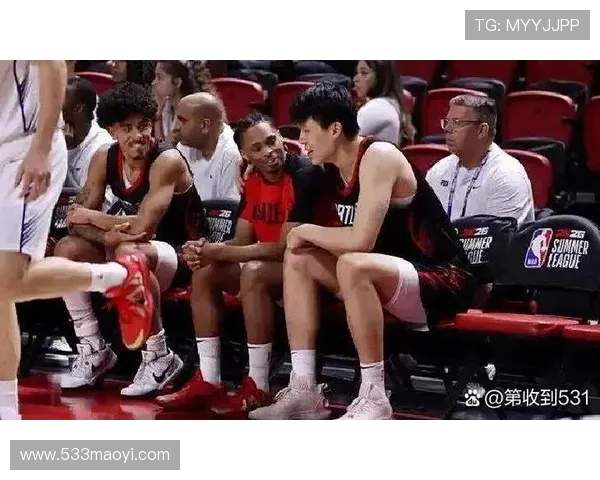 小杨要正视NBA世界中的差距与不足 坚定接受平庸并奋力超越