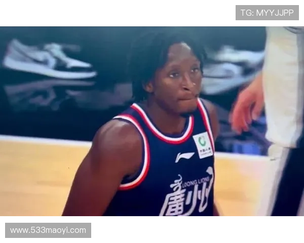 奥拉迪波14投5中三分4中1贡献14分1板1助 正负值成关键